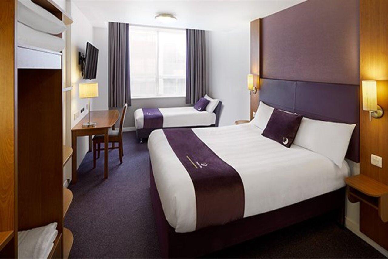 Premier Inn Camberley Luaran gambar